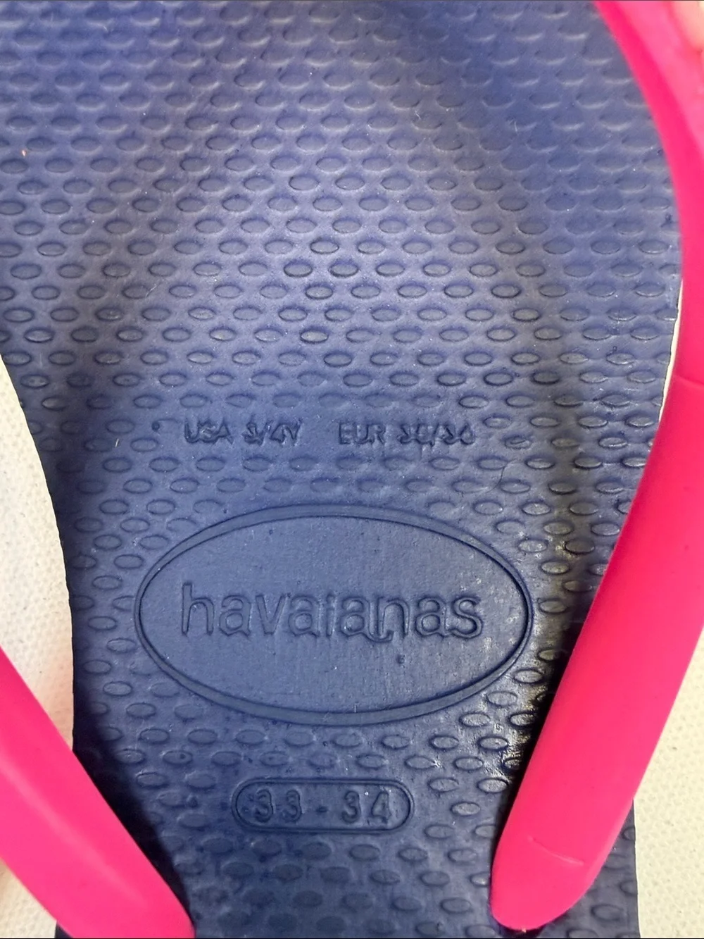 Havaianas girls Sandals/flip flops. Blue/pink. Size UK 33 US 3/4 YOUTH NWT